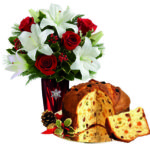 Bouquet di rose e lilium con panettone a Roma